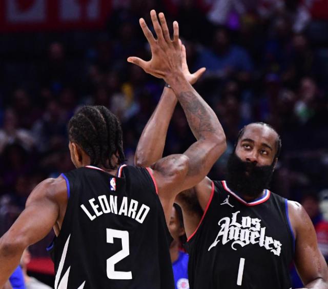 华体会网页版登录入口-哈登赛季首获三双，14胜1负定律真香！快艇加速蹿升